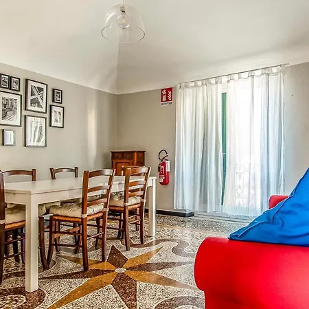 Apartment 4 Bedroom Beautiful In Genoa